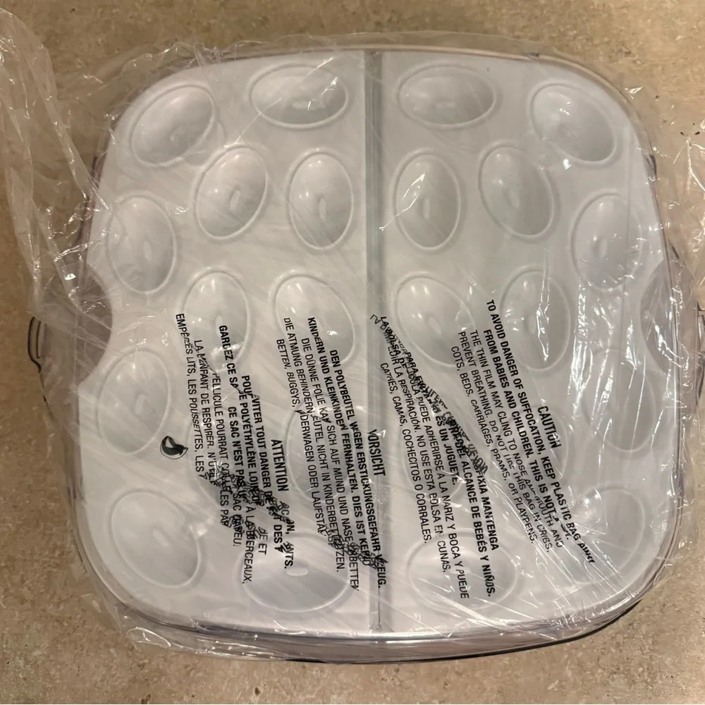 Pampered Chef Large Square Cool and Serve NWT